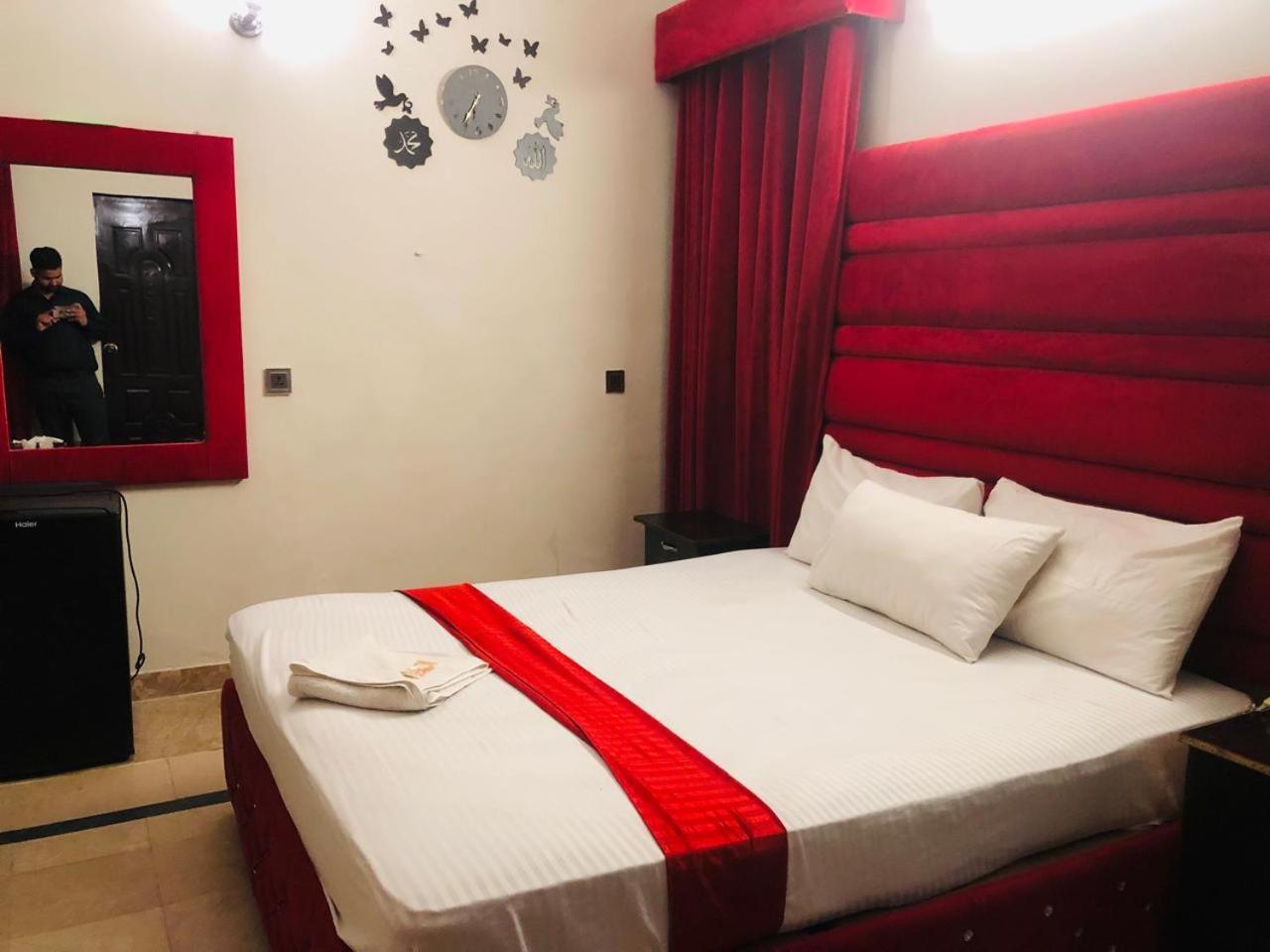 Hotel Royal Grand Lahore Eksteriør billede